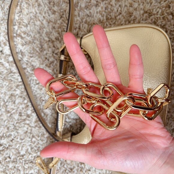 Michael Kors Cora Medium Metallic Leather Shoulder Bag - Picture 4 of 8